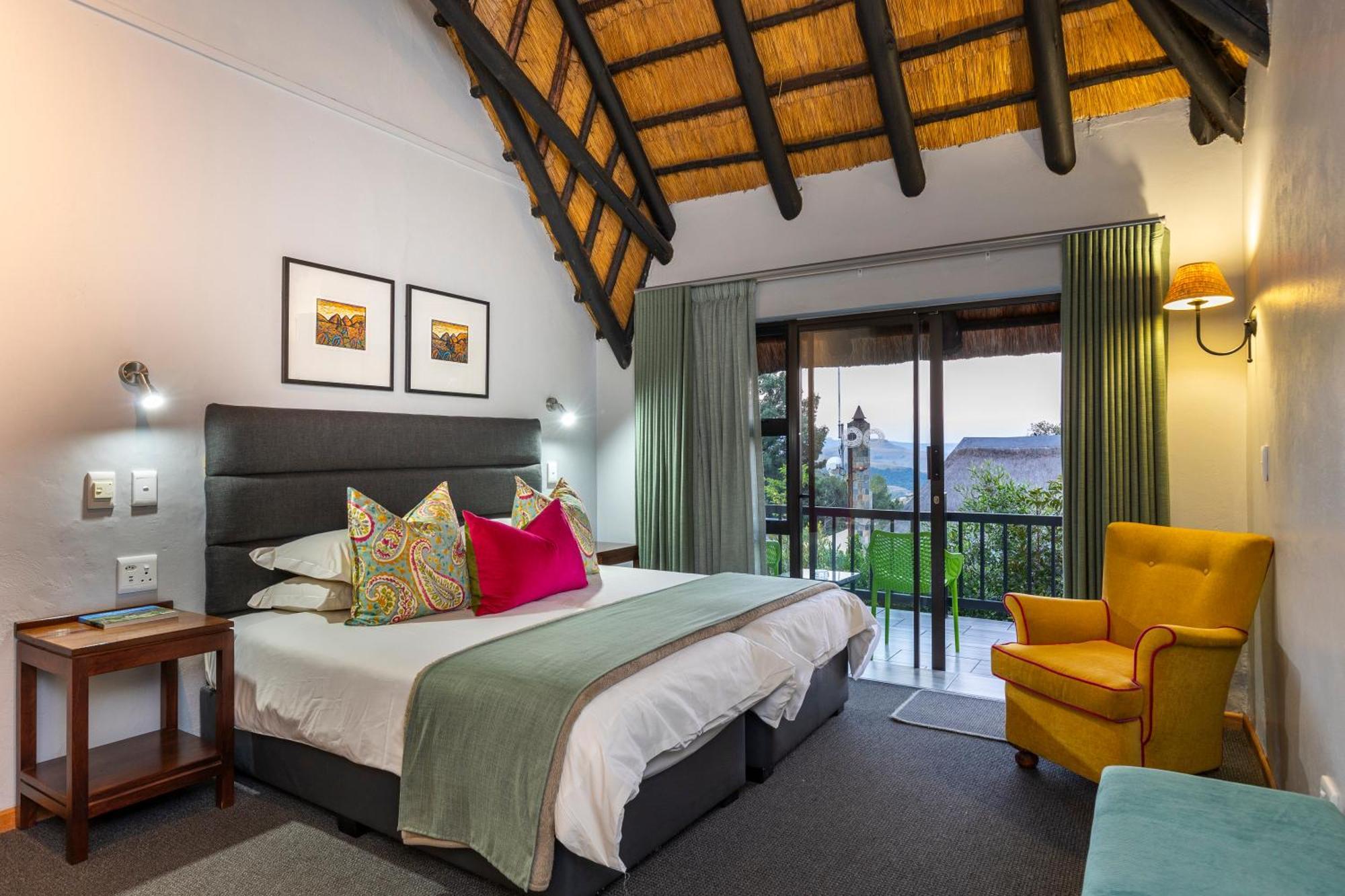 Cavern Resort & Spa Bergville Eksteriør billede